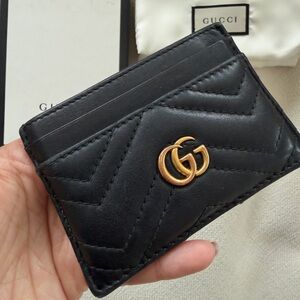 Authentic Gucci GG Marmont leather card holder